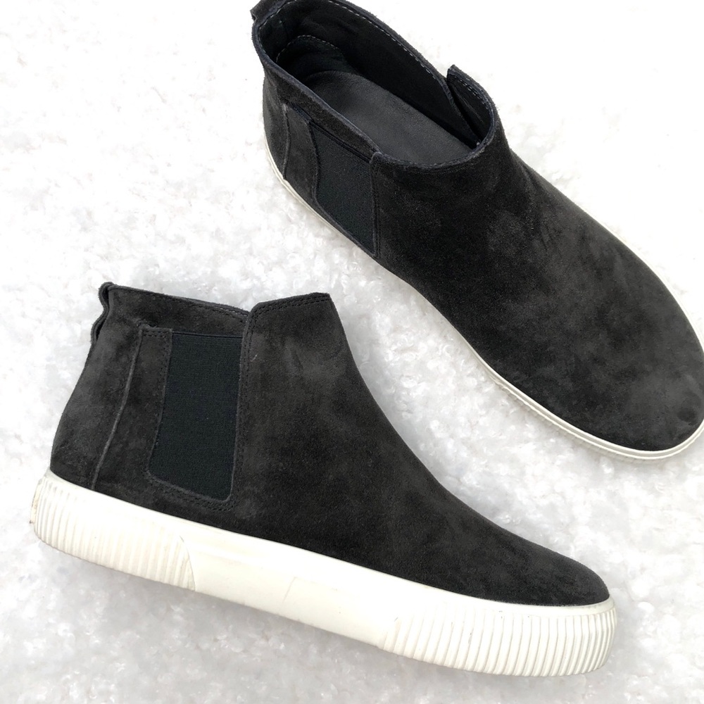NWOB VINCE Kelowna Chelsea High Top Suede Sneakers - Picture 2 of 8